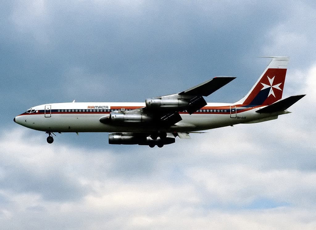 Air Malta vliegtuig in vlucht