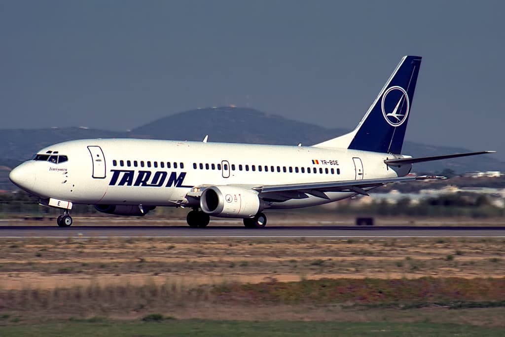 TAROM vliegtuig in vlucht